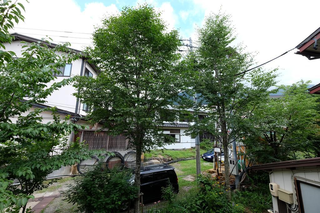 Tsuyukusa Takayama  Luaran gambar