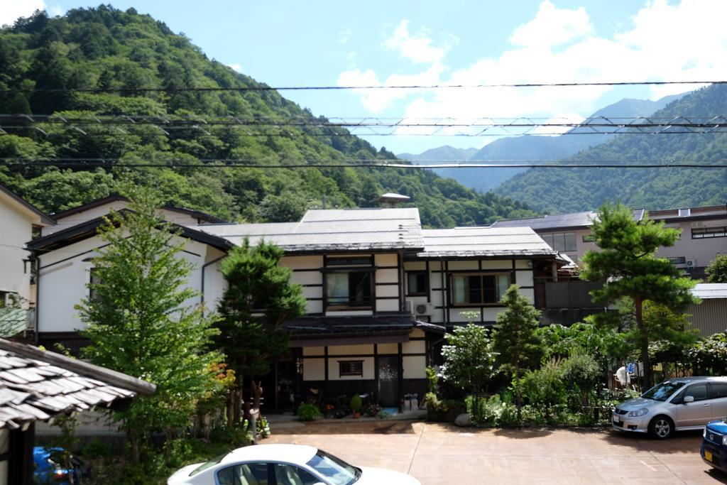 Tsuyukusa Takayama  Luaran gambar
